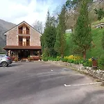 Hotel La Salmonera Cangas De Onis 2*