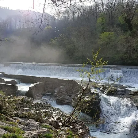 La Salmonera Cangas De Onis 2* Caño