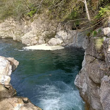 La Salmonera Cangas De Onis 2*