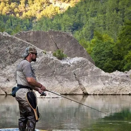 La Salmonera Cangas De Onis 2*
