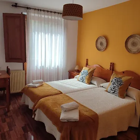 La Salmonera Cangas De Onis Hotel 2*