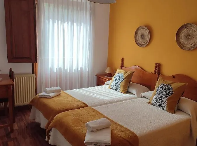 La Salmonera Cangas De Onis Hotel 2*