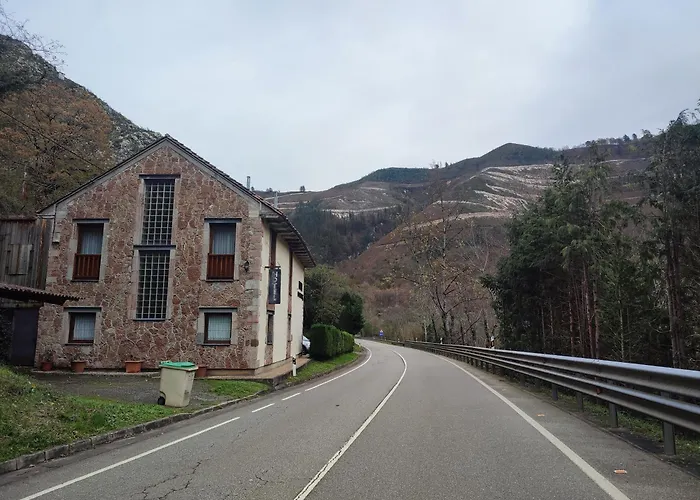 La Salmonera Cangas De Onis Hotel